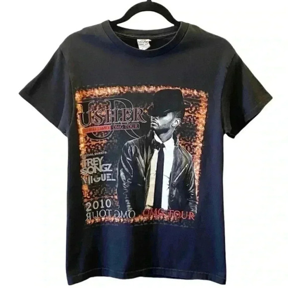 Delta Tops - Usher 2010 OMG Concert Tour Graphic Print Band T-shirt Black Size Small